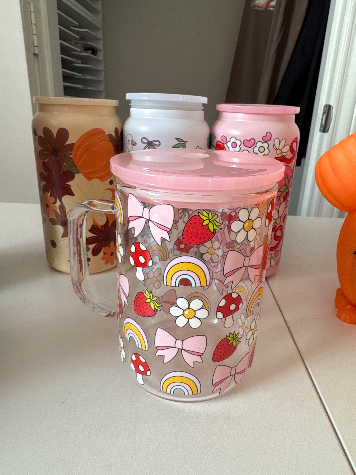 bow berry mug