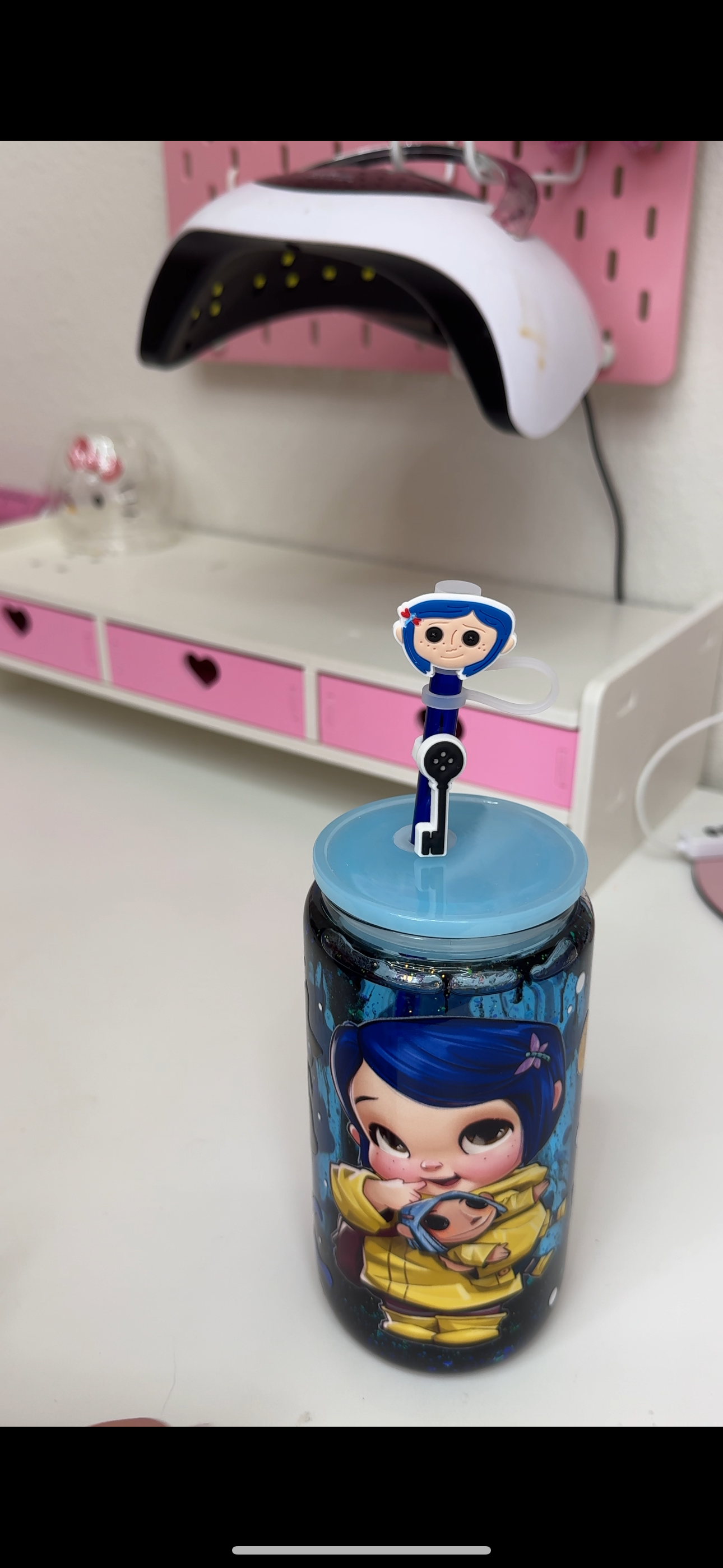 Cora Snowglobe Glass Can